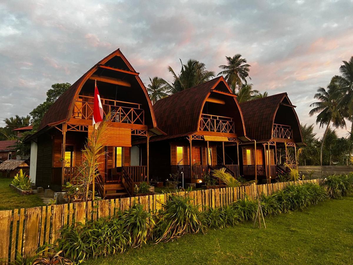 Momos Surf Shack Hotel Salul ภายนอก รูปภาพ