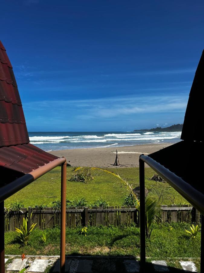 Momos Surf Shack Hotel Salul ภายนอก รูปภาพ