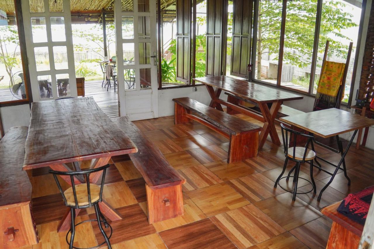 Momos Surf Shack Hotel Salul ภายนอก รูปภาพ