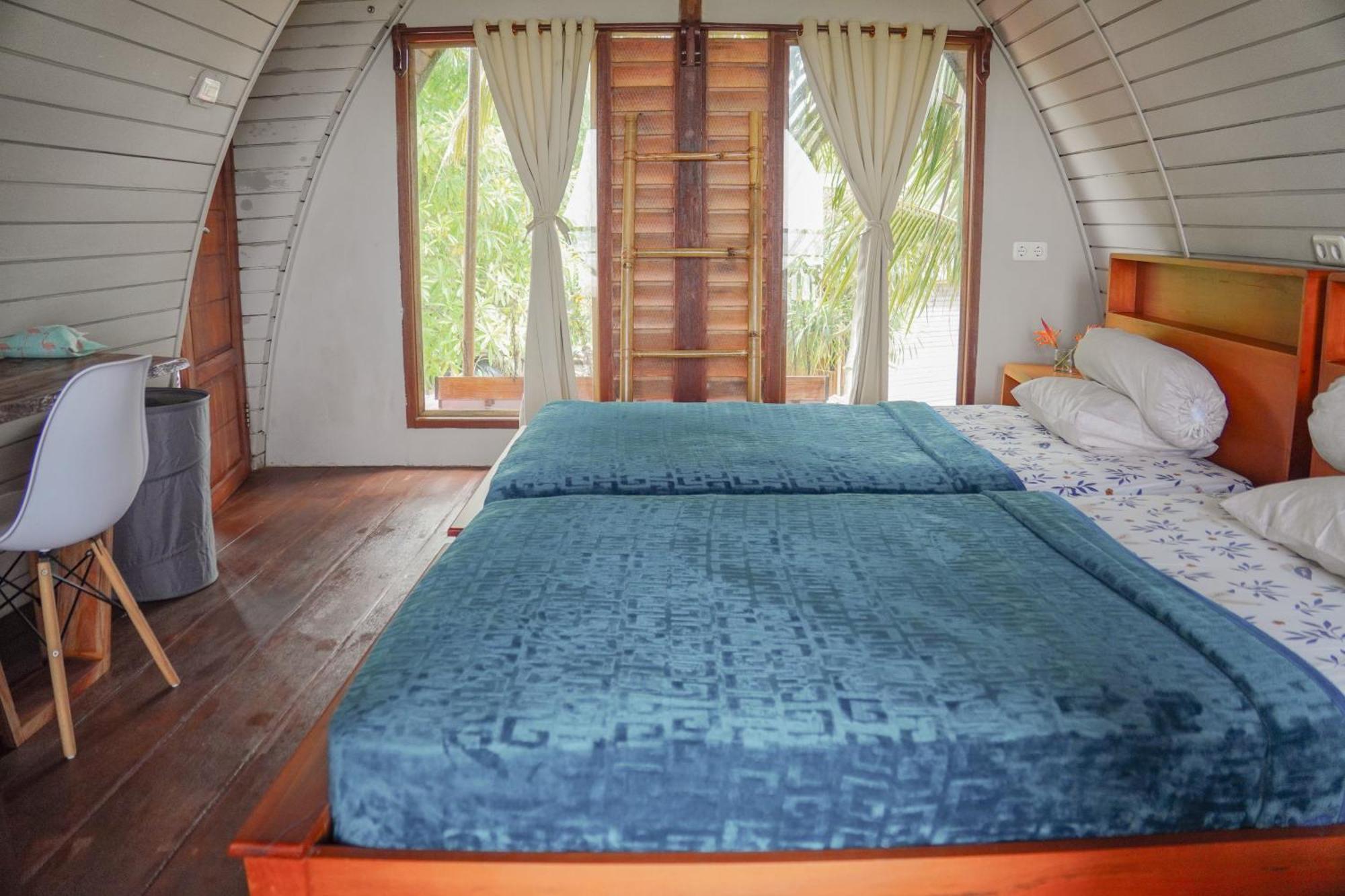 Momos Surf Shack Hotel Salul ภายนอก รูปภาพ